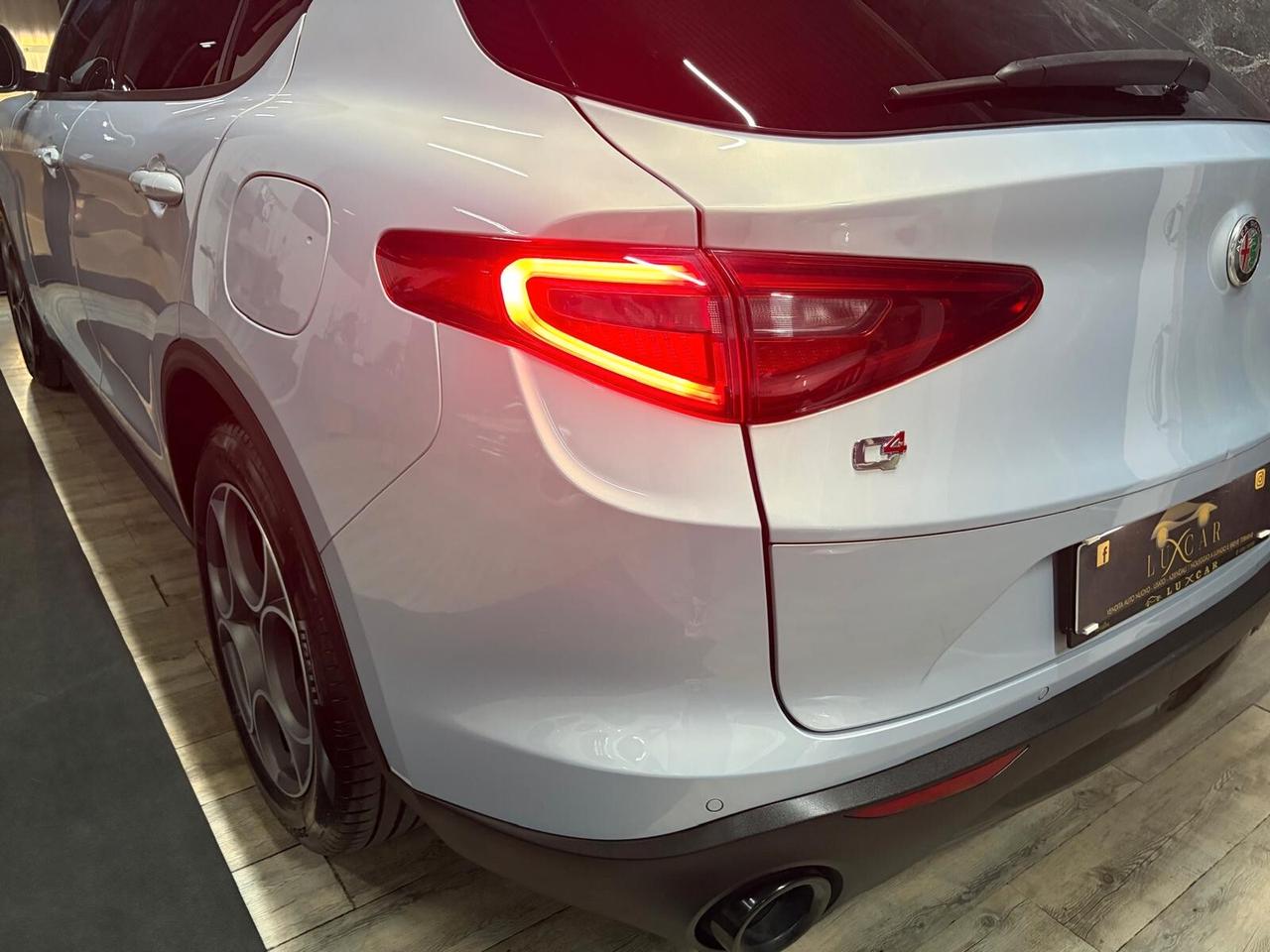 Alfa Romeo Stelvio 2.2 Turbodiesel 190 CV AT8 Q4 Sprint 24 mesi di garanzia