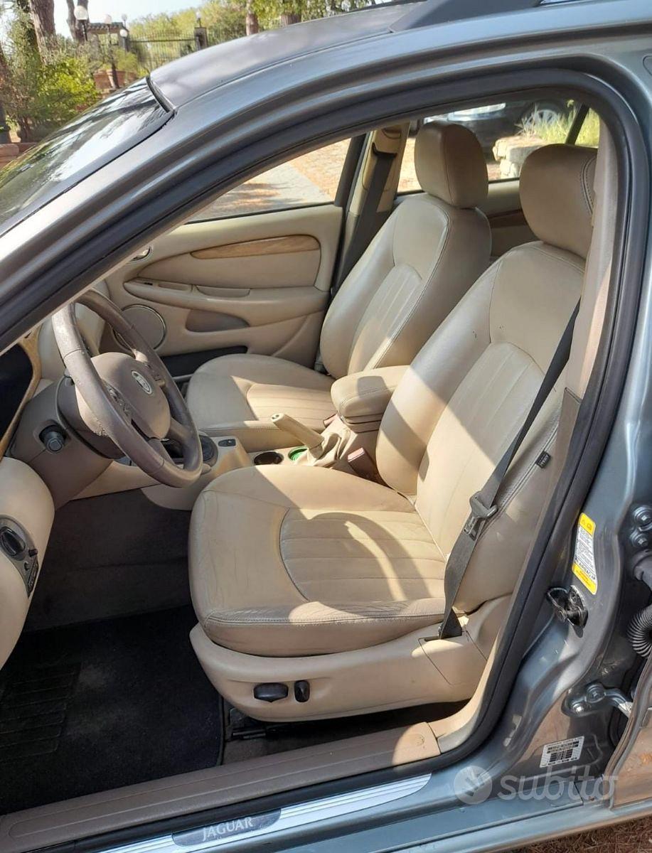JAGUAR X-TYPE 2.0 D STATION WAGON ASI CRS LIBRETTO