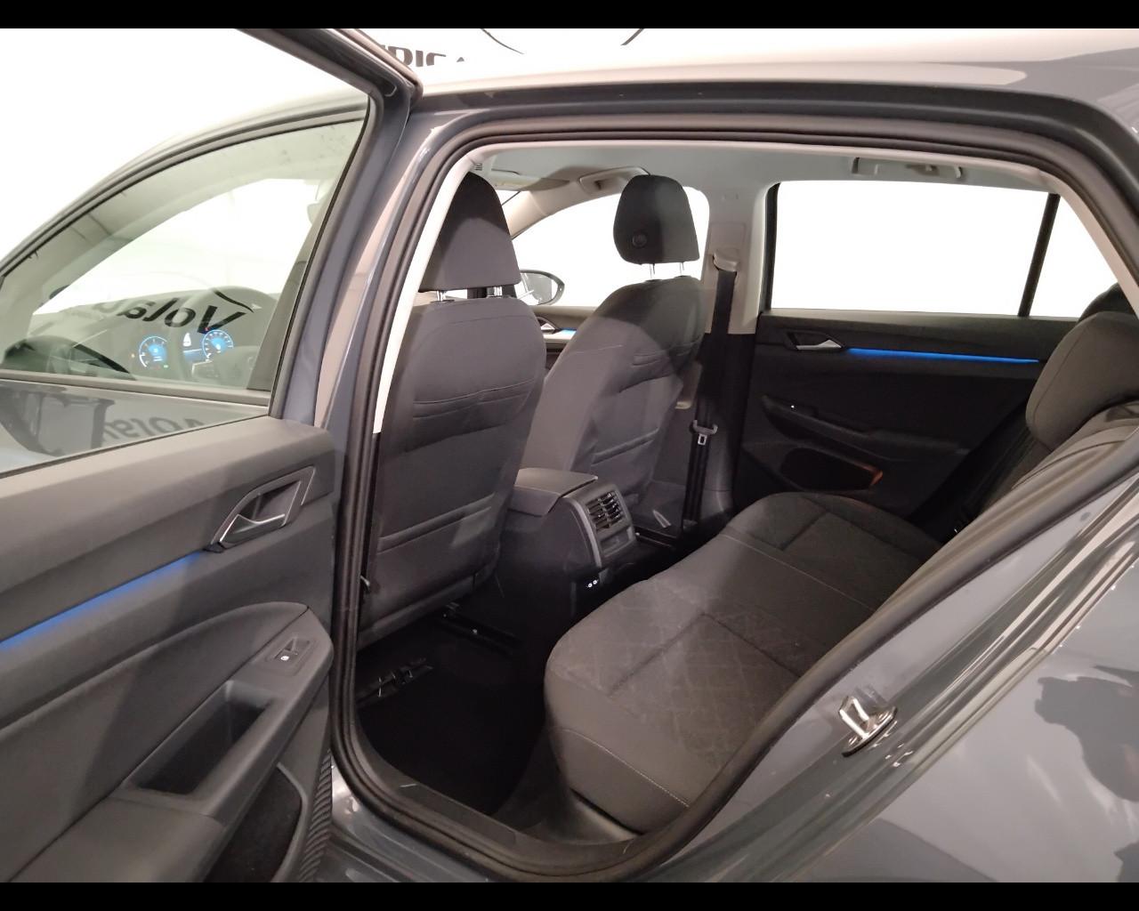 VOLKSWAGEN Golf VIII 2020 - Golf 2.0 tdi Life 115cv dsg