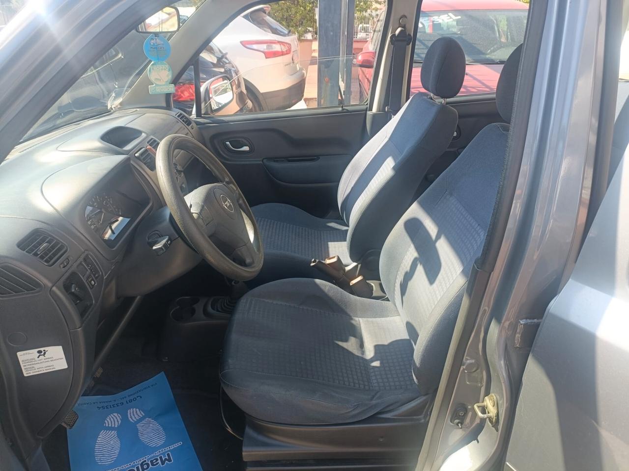 Opel Agila 1.0 12V Enjoy