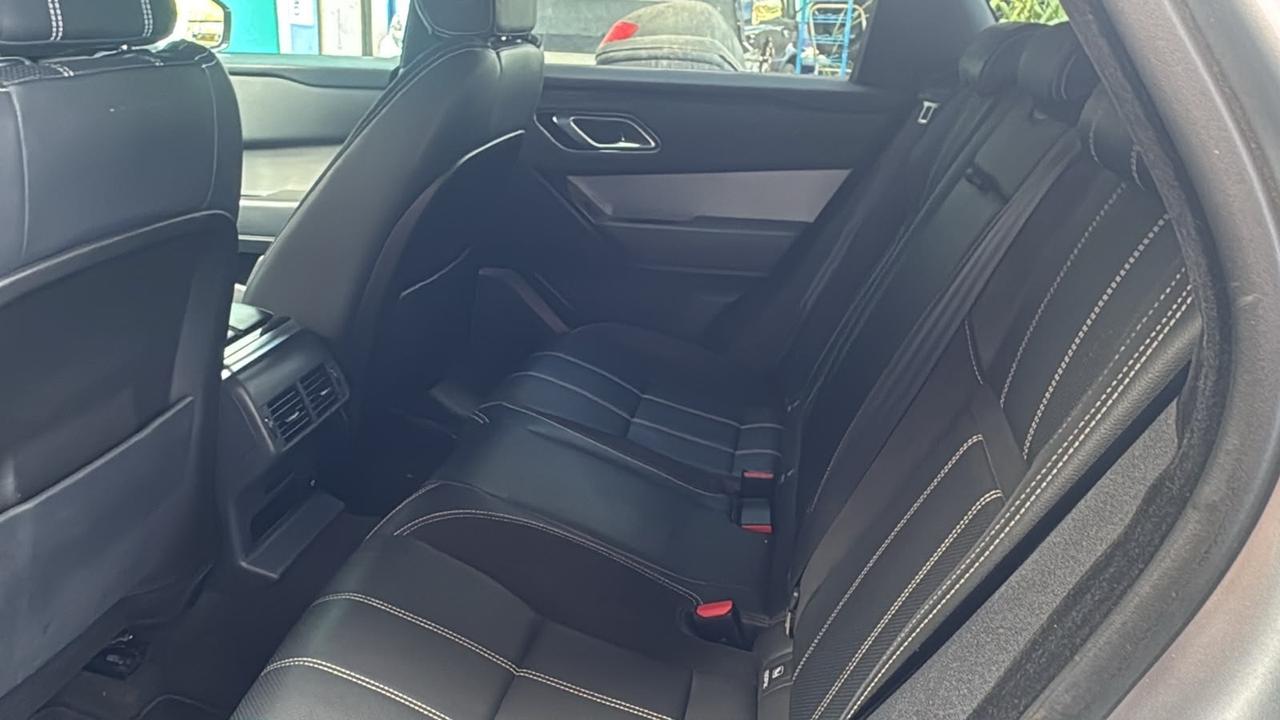 Land Rover Range Velar 2.0D I4 240 CV R-Dynamic