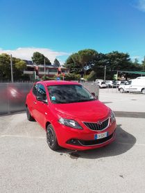 Lancia Ypsilon 1.0 FireFly 5 porte S&S Hybrid Ecochic Gold