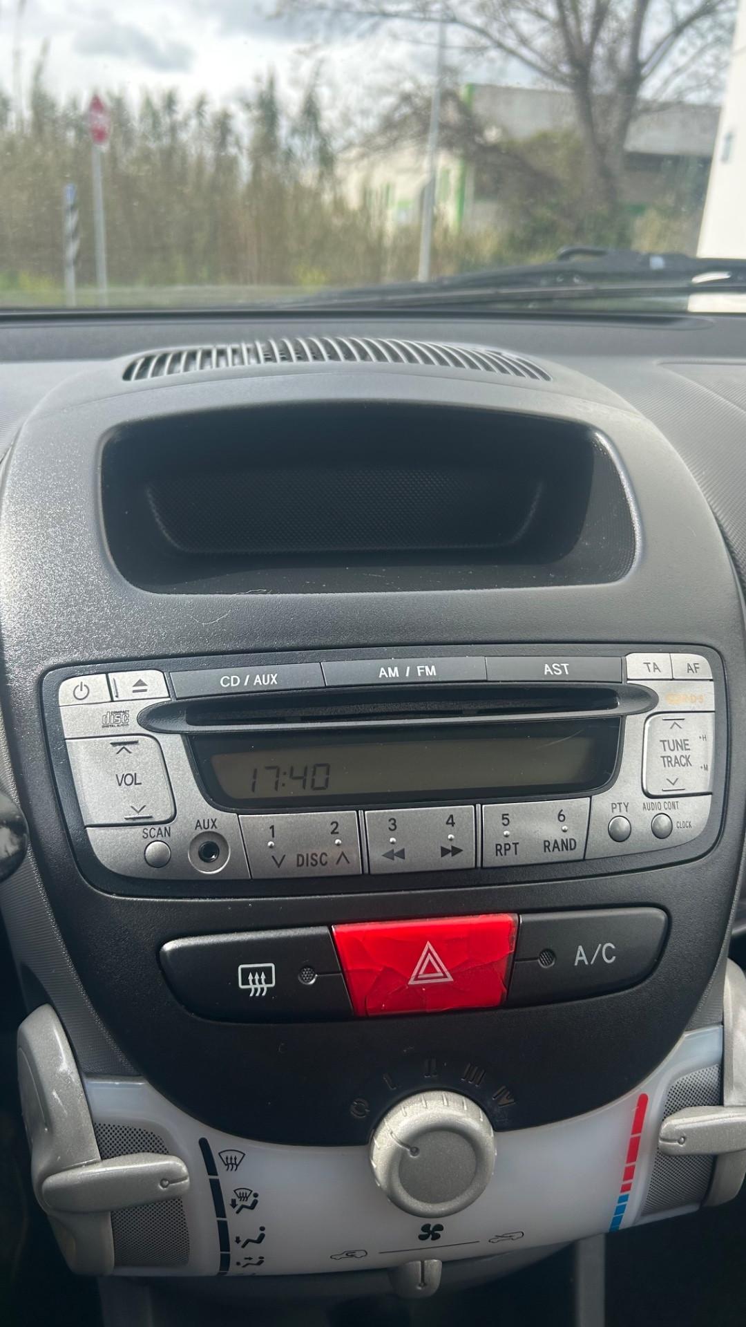 Toyota Aygo 1.0 12V VVT-i 5 porte Now