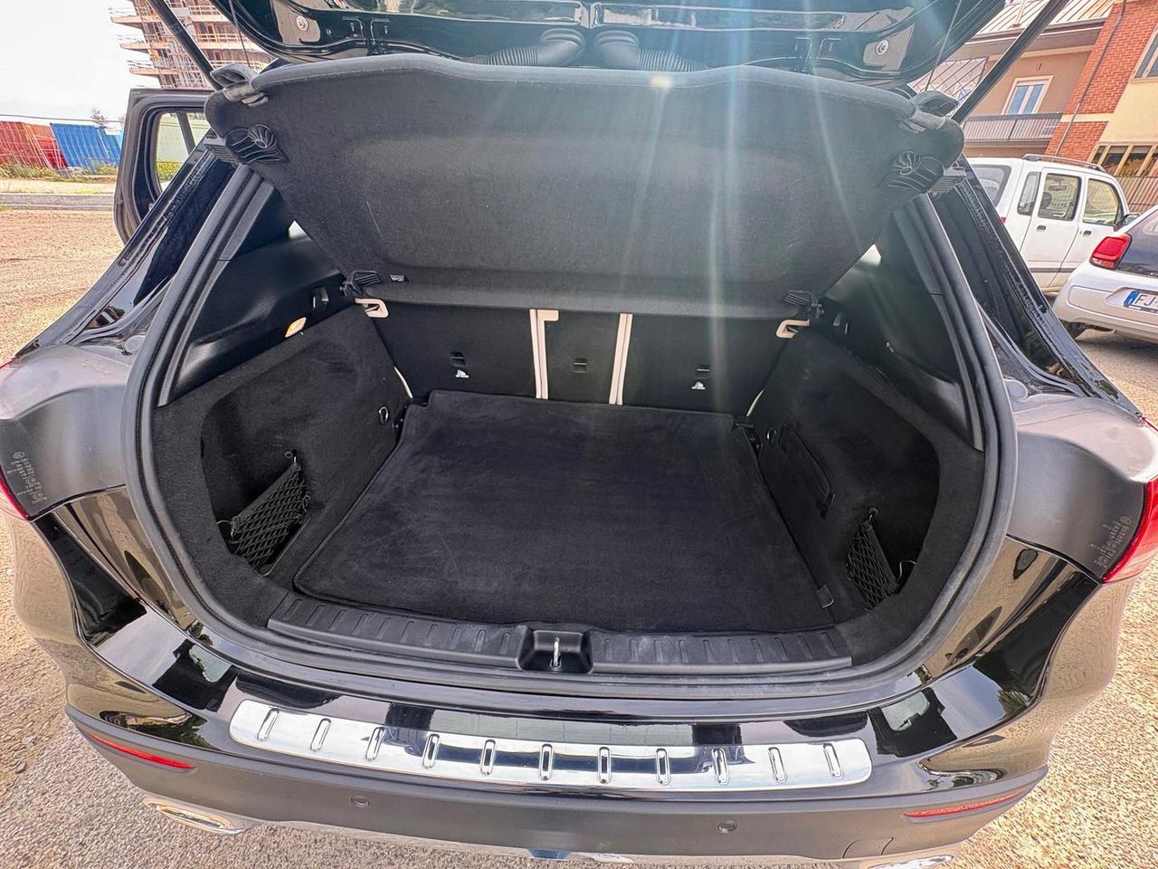Mercedes-Benz GLA 180 Advanced Plus #10643