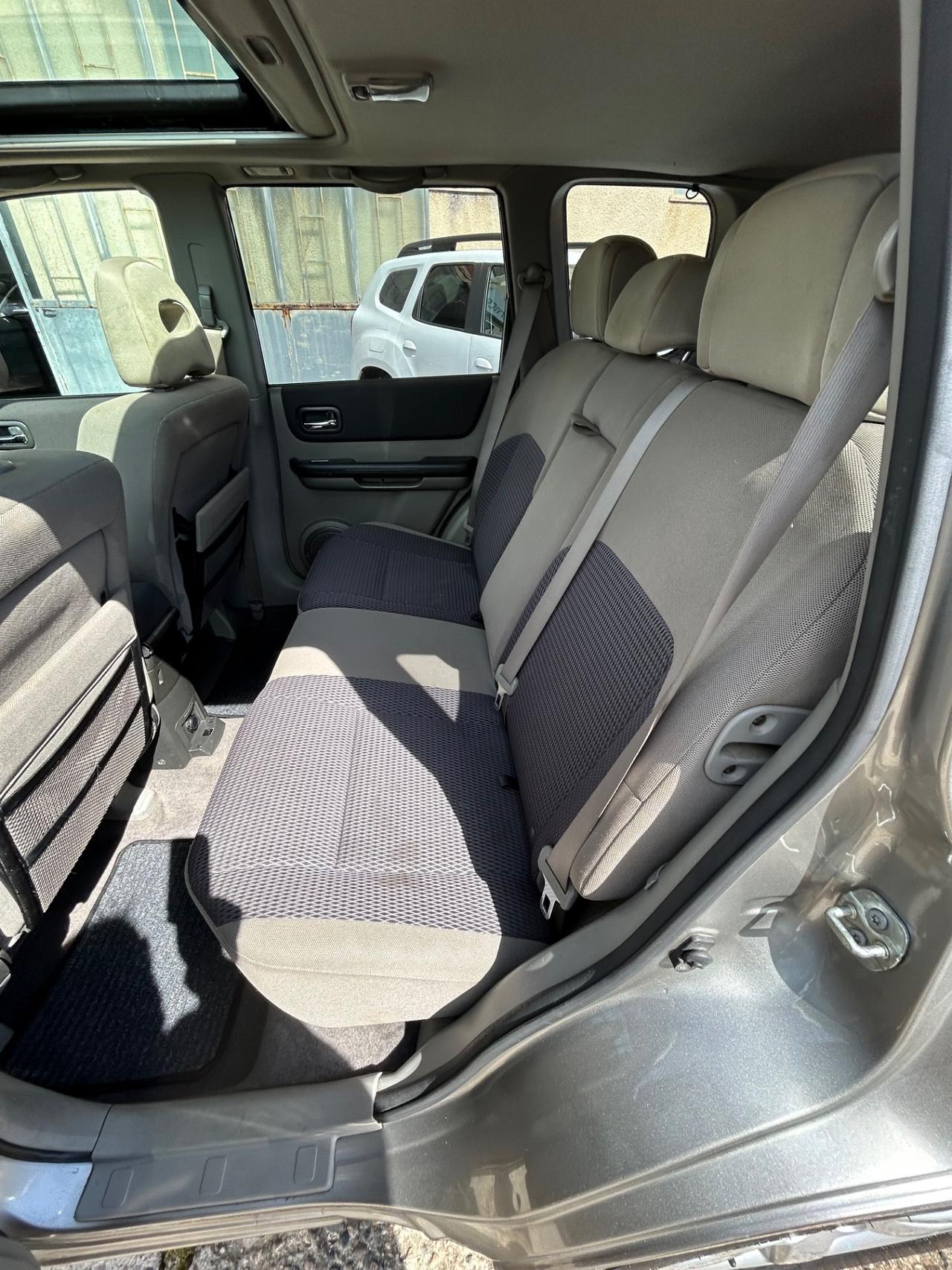 Nissan X-Trail 2.2 dCi Sport Columbia