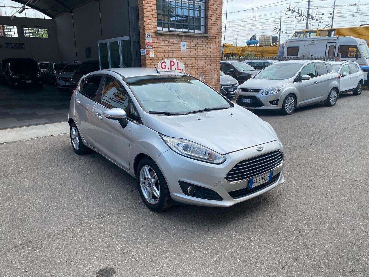 Ford Fiesta 1.4 Titanium GPL - NEOPATENTATI - GARANZIA 12 MESI
