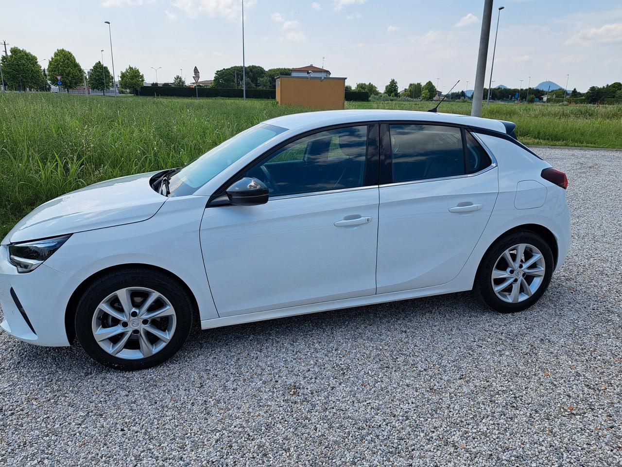 Opel Corsa 1.2 Elegance