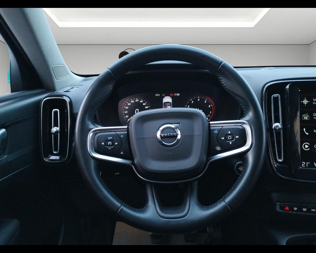 VOLVO XC40 (2017-->) XC40 T2 Business