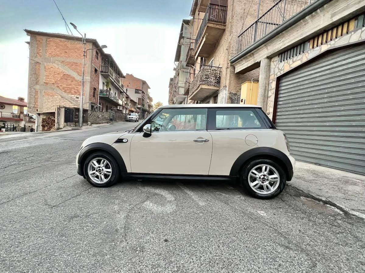 Mini 1.6 16V One (55kW)