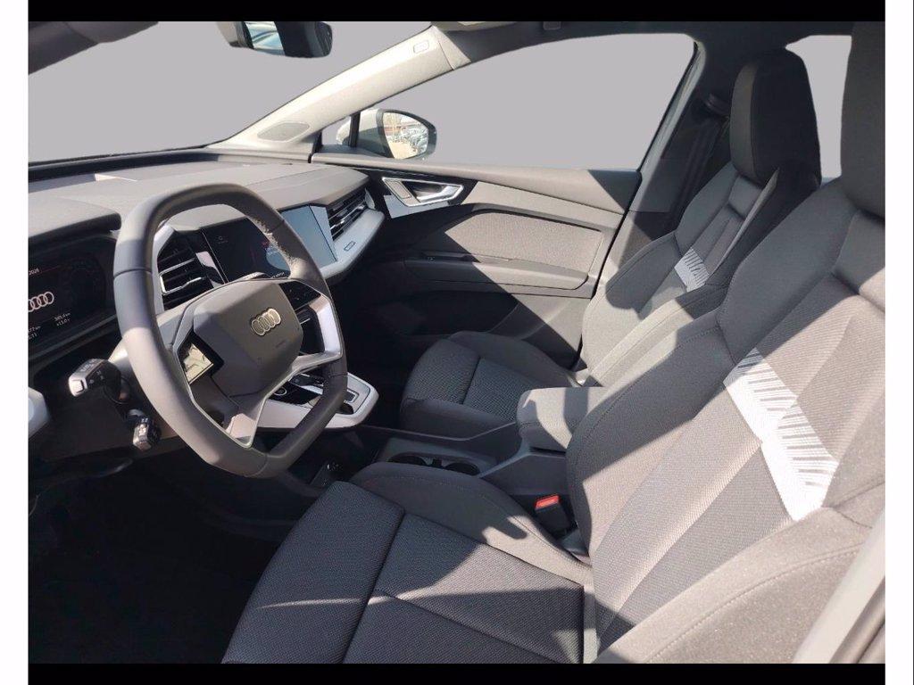 AUDI Q4 e-tron 35 business advanced del 2025