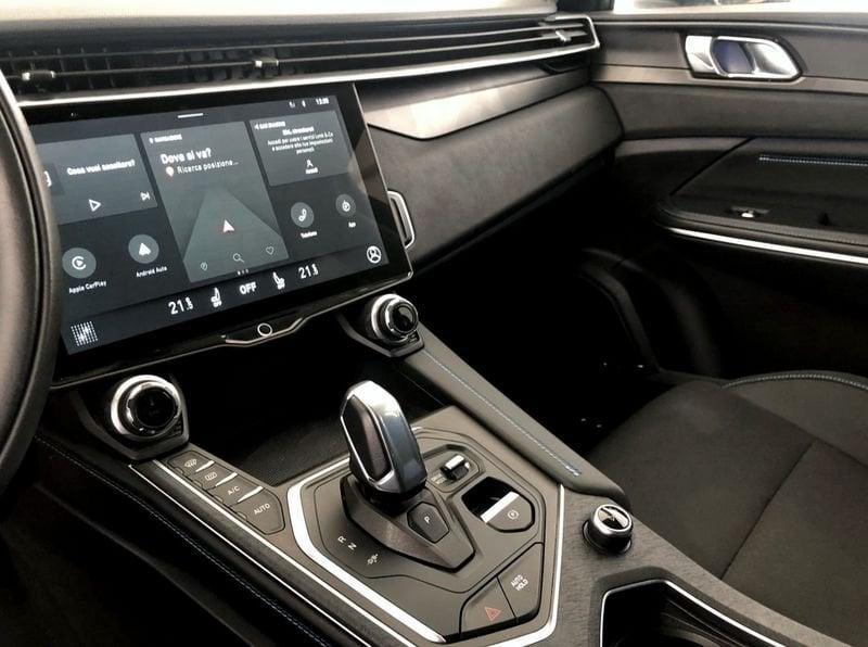 Lynk & Co 01 PHEV