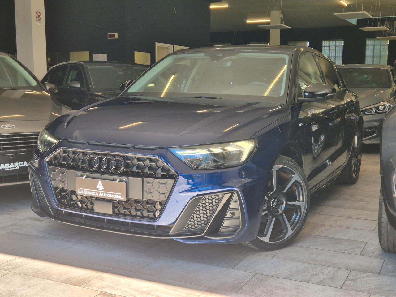 Audi A1 SPB 30 TFSI S tronic Identity Black S-line