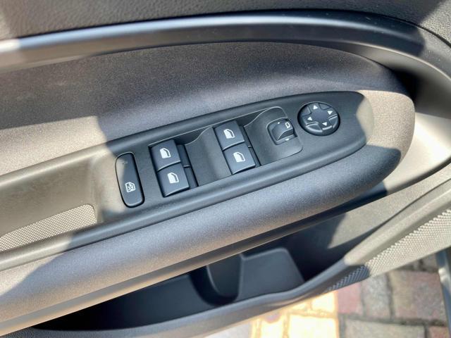 ALFA ROMEO Junior 1.2 145 CV Hybrid eDCT6 Speciale - KM0