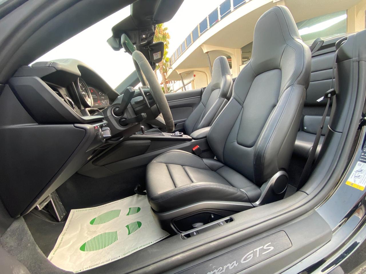 Porsche 911 992 Carrera Cabrio 3.0 GTS auto