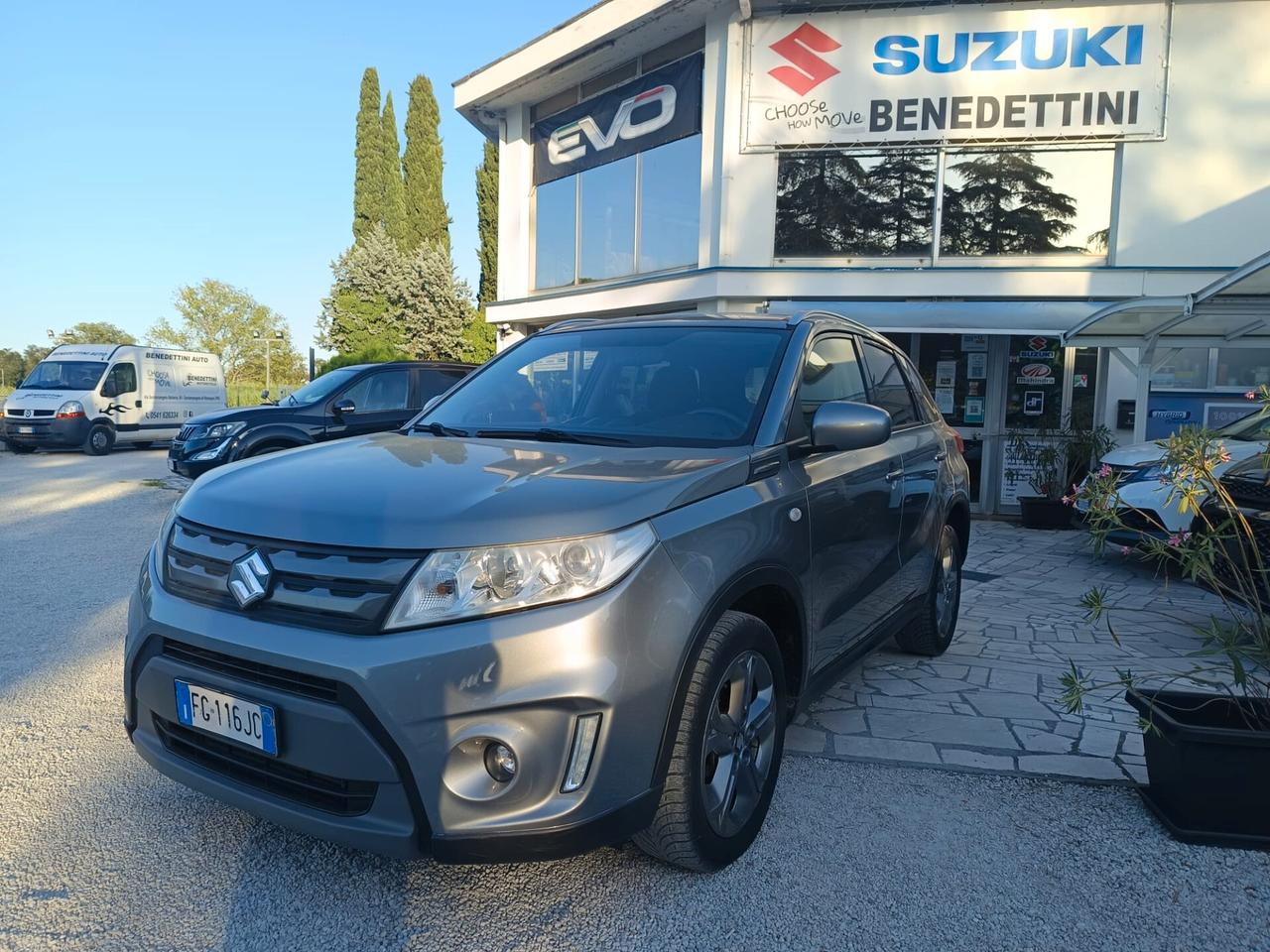 Suzuki Vitara 1.6 DDiS V-Top Tua a 165€ al Mese *