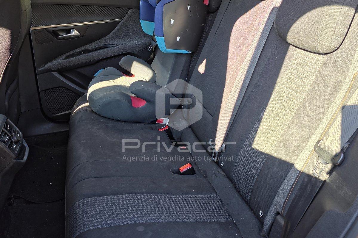 PEUGEOT 3008 BlueHDi 120 S&S EAT6 Business