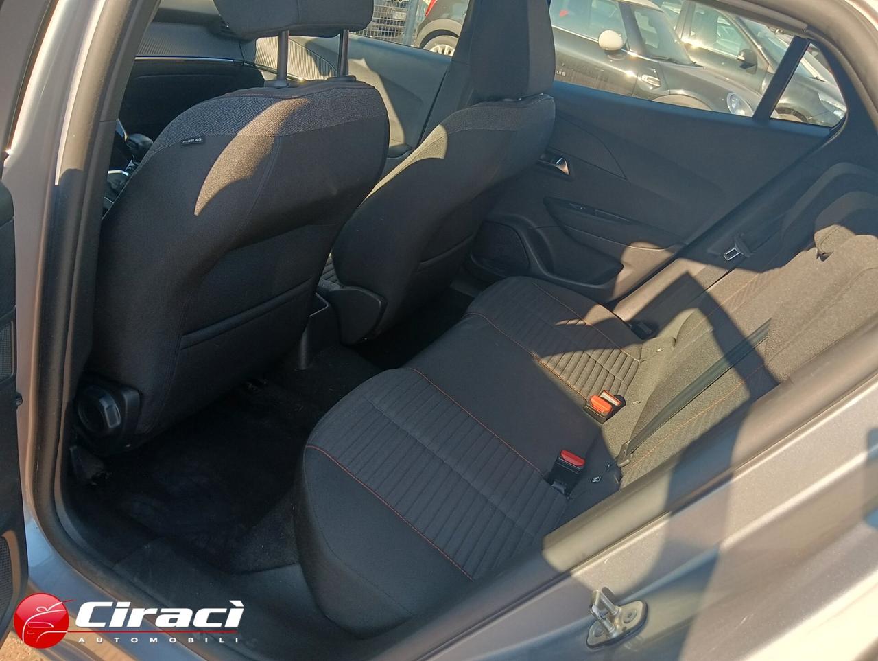 Peugeot 2008 PureTech 100 Active Pack