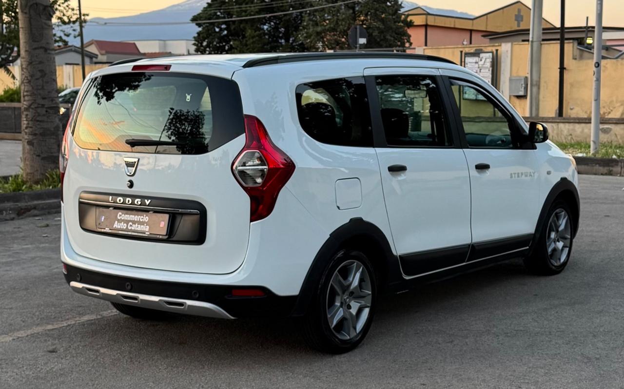 Dacia Lodgy Stepway 1.5 dCi 7 POSTI