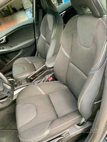 VOLVO V40 D2 Geartronic Kinetic EURO 6B