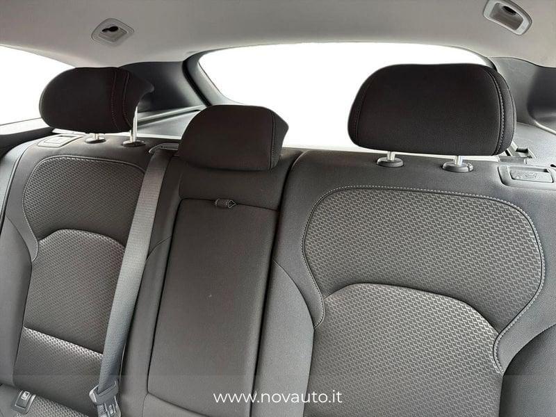 Hyundai i30 1.6 CRDi 110cv DCT Business