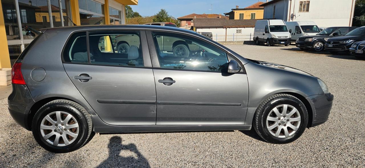 Volkswagen Golf 1.6 METANO