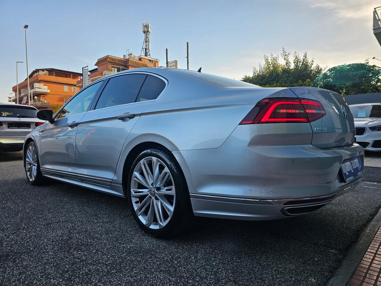 Volkswagen Passat 2.0 BiTDI 4MOTION DSG R-LINE UNIPRO' TAGL UFF FULL