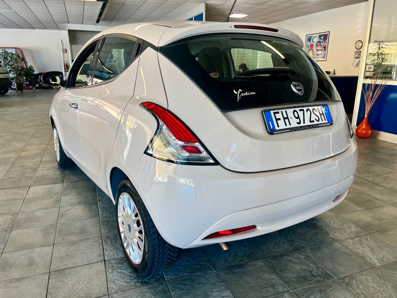 Lancia Ypsilon 1.2 69 CV 5 porte Gold