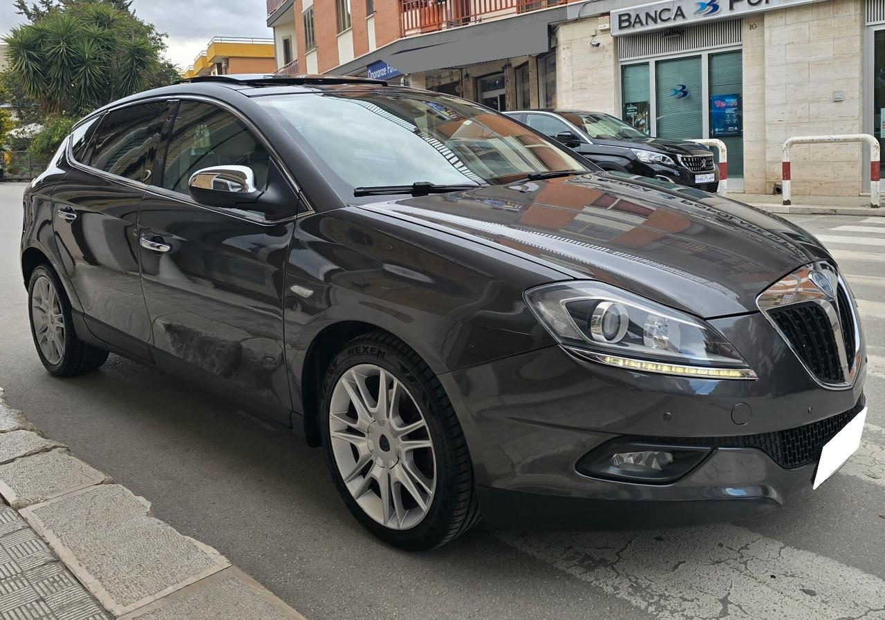 Lancia Delta 1.6 Multijet Platino