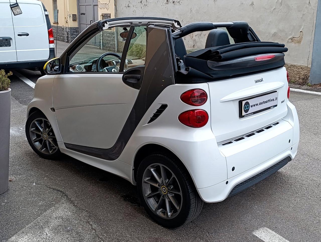 Smart ForTwo 1000 52 kW MHD cabrio pulse