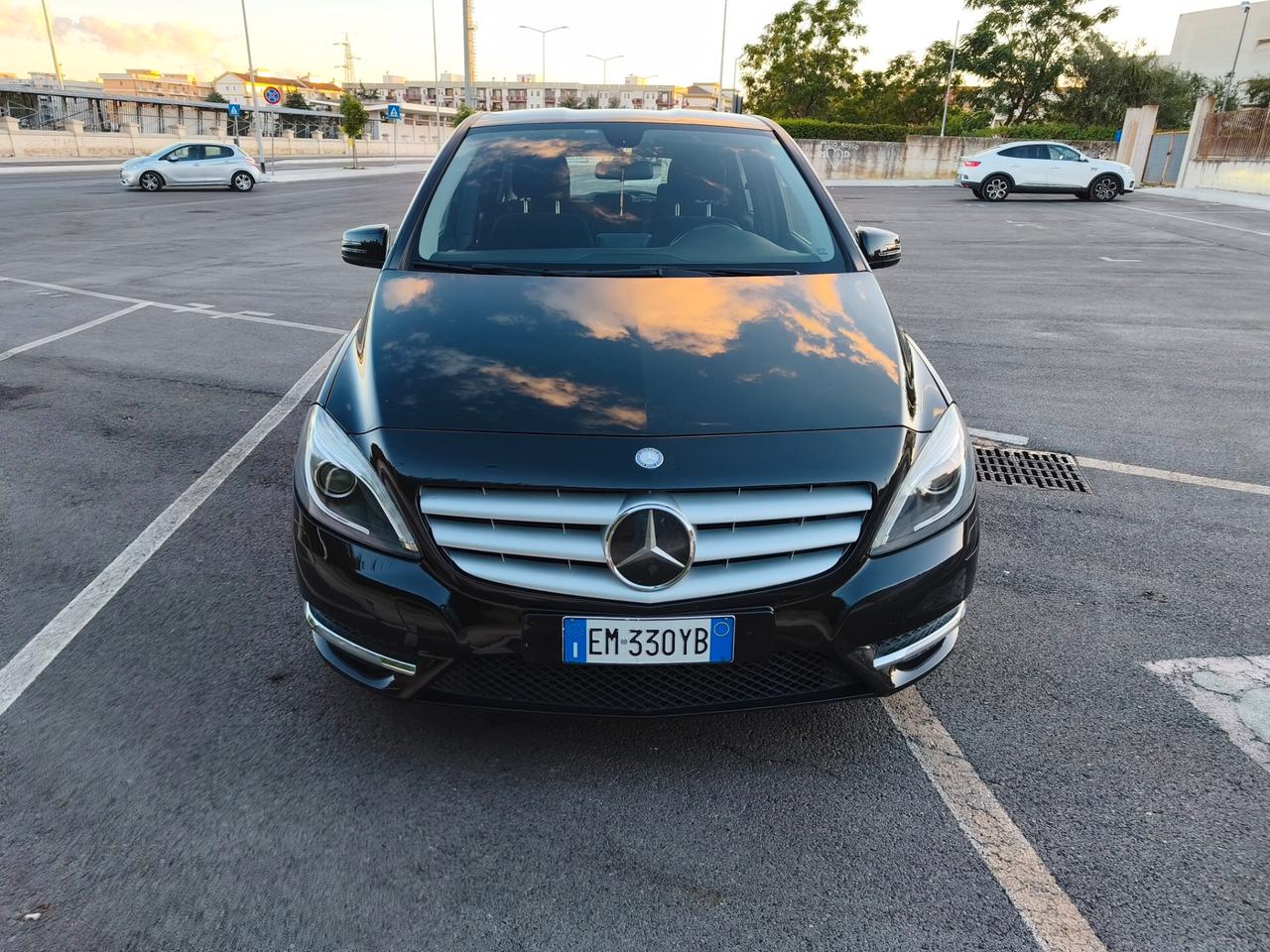 Mercedes-benz B 180 CDI BlueEFFICIENCY Executive