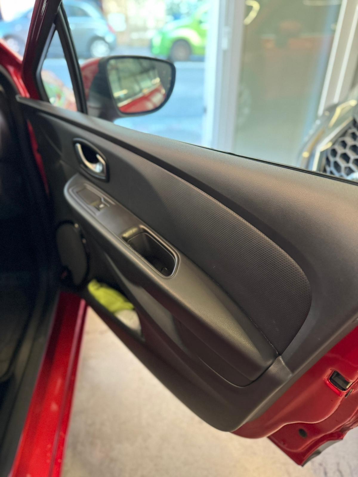 Renault Clio dCi 8V 90CV EDC Start&Stop 5 porte Energy Intens