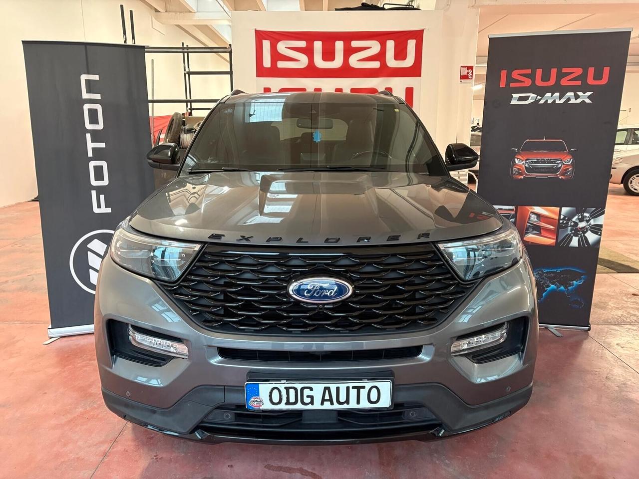 FORD EXPLORER CAMBIO AUT. 4X4 HIBRID ELETTRICA -Benz. 2.8 CV 363 Km 122. 344 garanzia 12 mesi