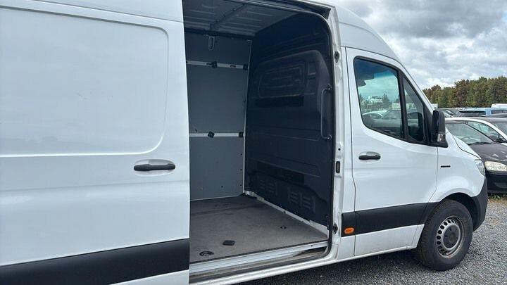 MERCEDES BENZ eSPRINTER FURGONE ELETTRICO