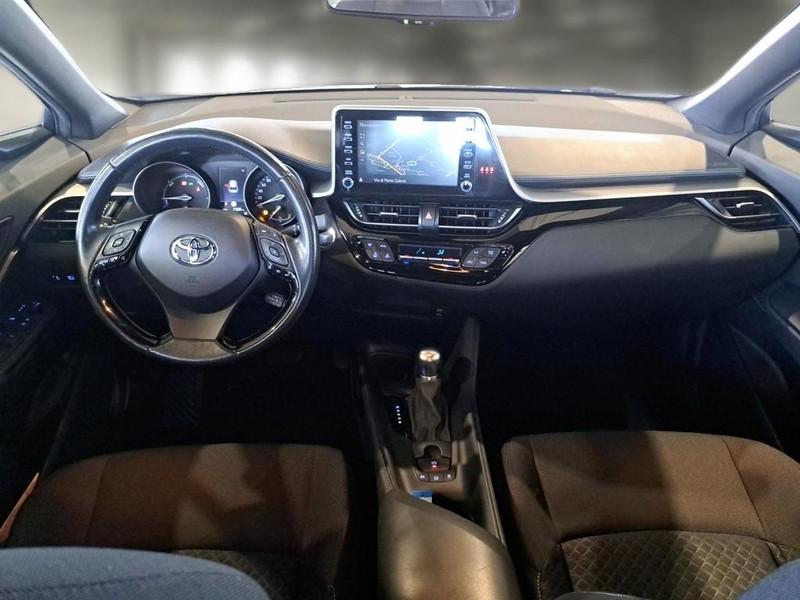 TOYOTA C-HR 1.8H 98CV E-CVT Business