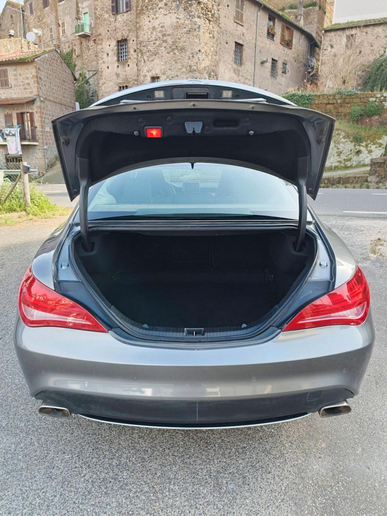 Mercedes-benz CLA 220 CDI Automatic Premium