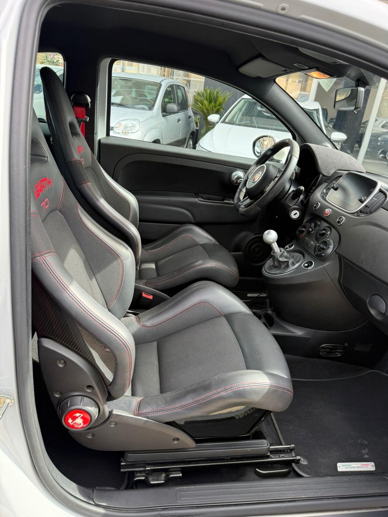 Abarth 595 1.4 Turbo T-Jet 180 CV Esseesse