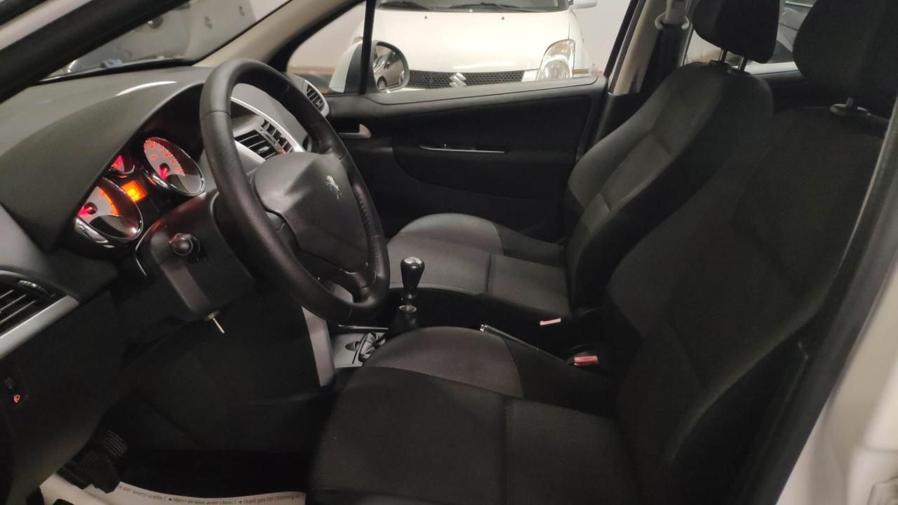 Peugeot 207 1.4 HDi 68CV 5p. Sweet Years