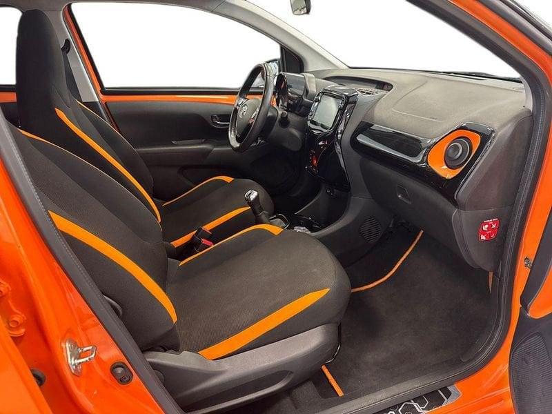 Toyota Aygo 1.0 VVT-i x-wave orange