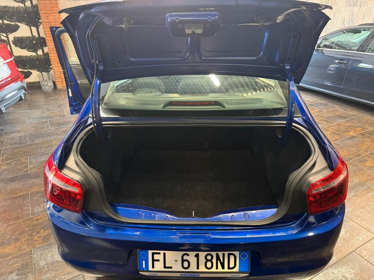 Citroen C-Elysee BlueHDi 100 Shine