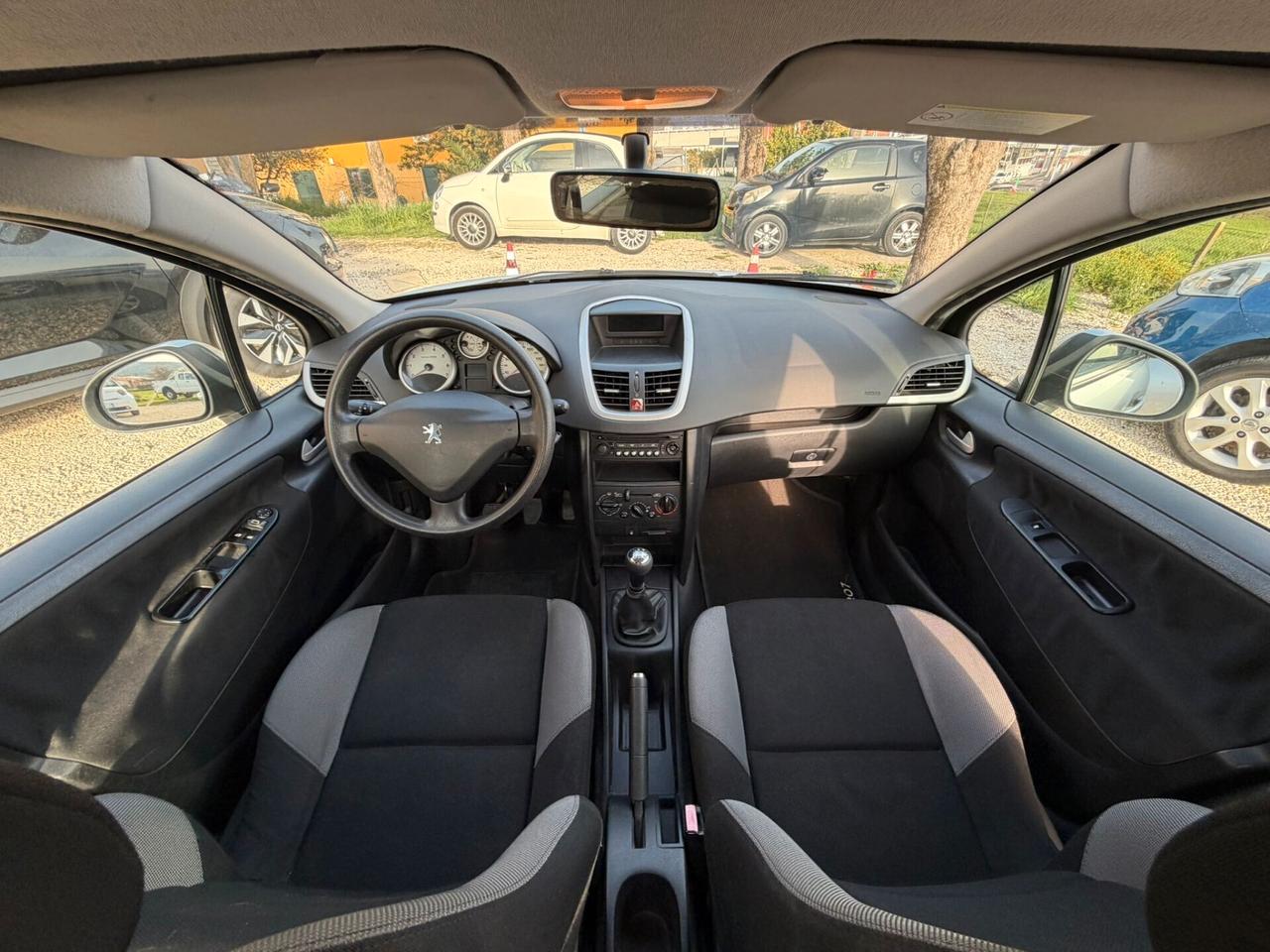 Peugeot 207 SOLO 60.000 KM OK NEOPATENTATI