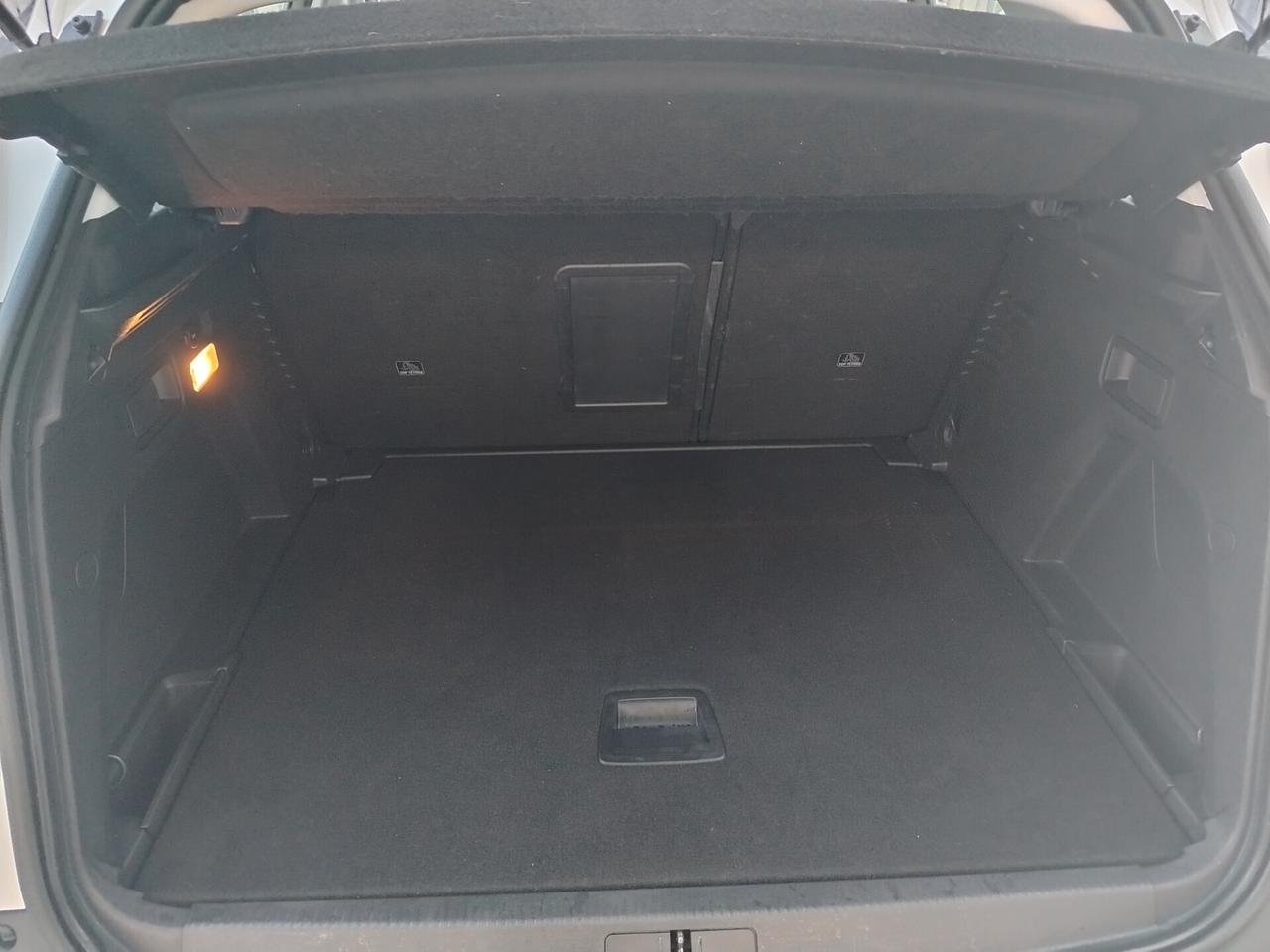 Peugeot 3008 BlueHDi 130 S&S Business