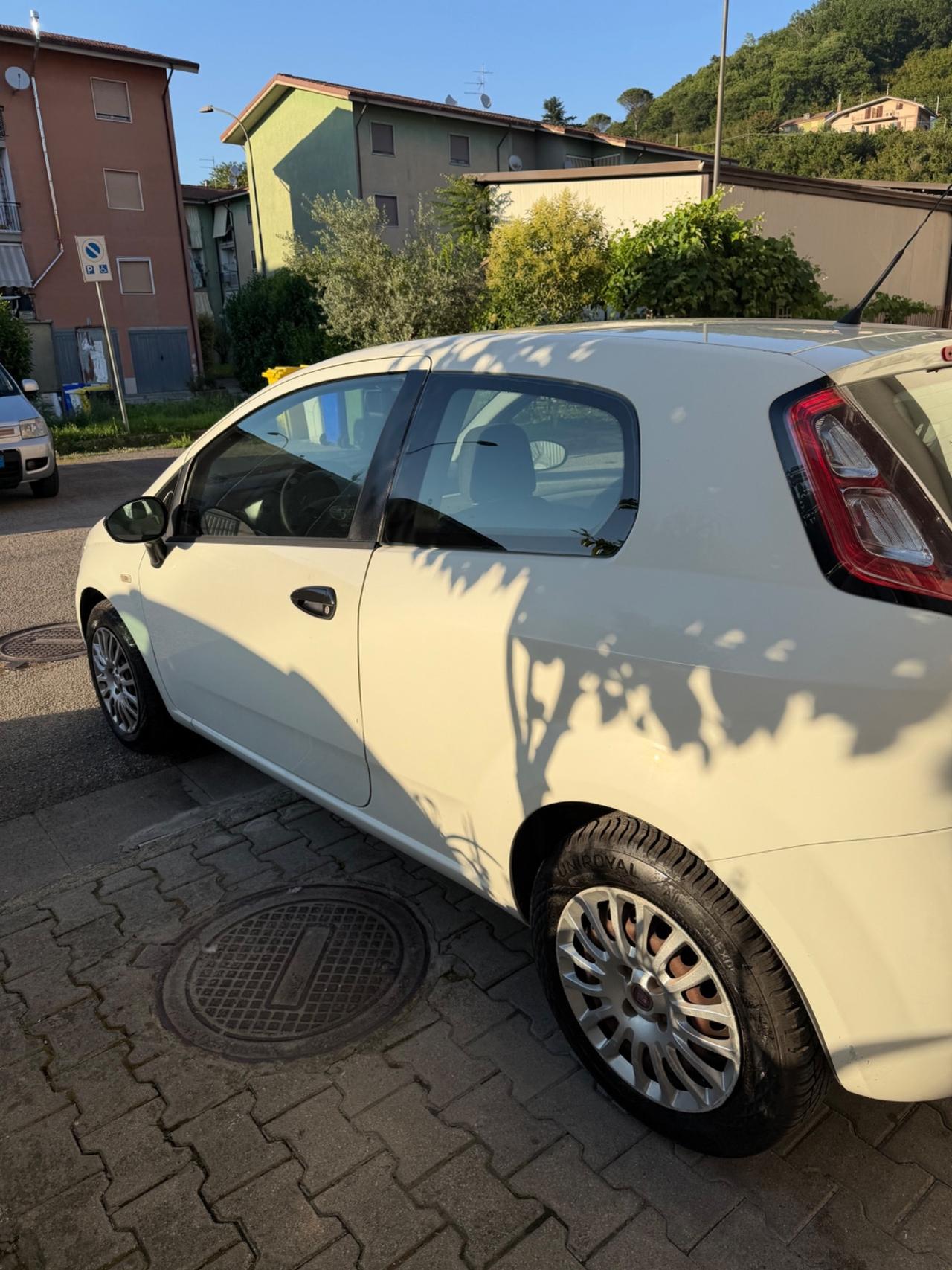 Fiat Punto 1.3 MJT II S&S 85 CV 3 porte ECO Lounge