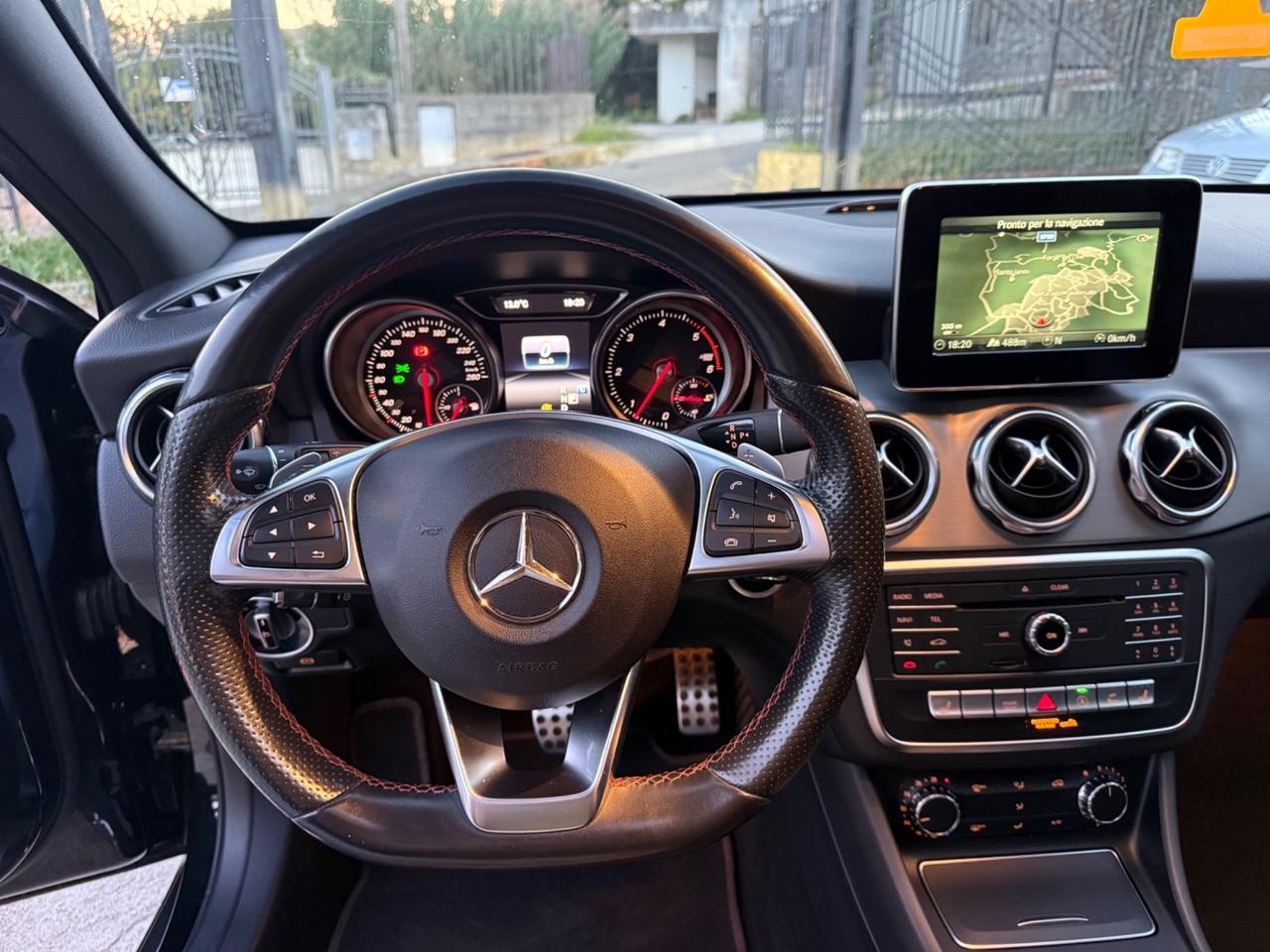 Mercedes GLA 220D Automatic Premium Amg Tetto