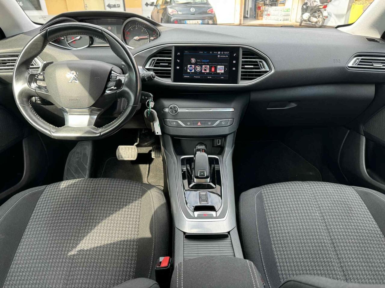 Peugeot 308 BlueHDi 130 S&S EAT8 Active Pack
