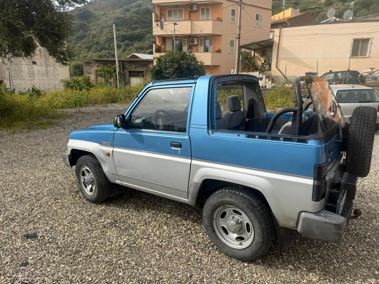 Daihatsu Feroza 1.6i cat Resin-top Full-Time City