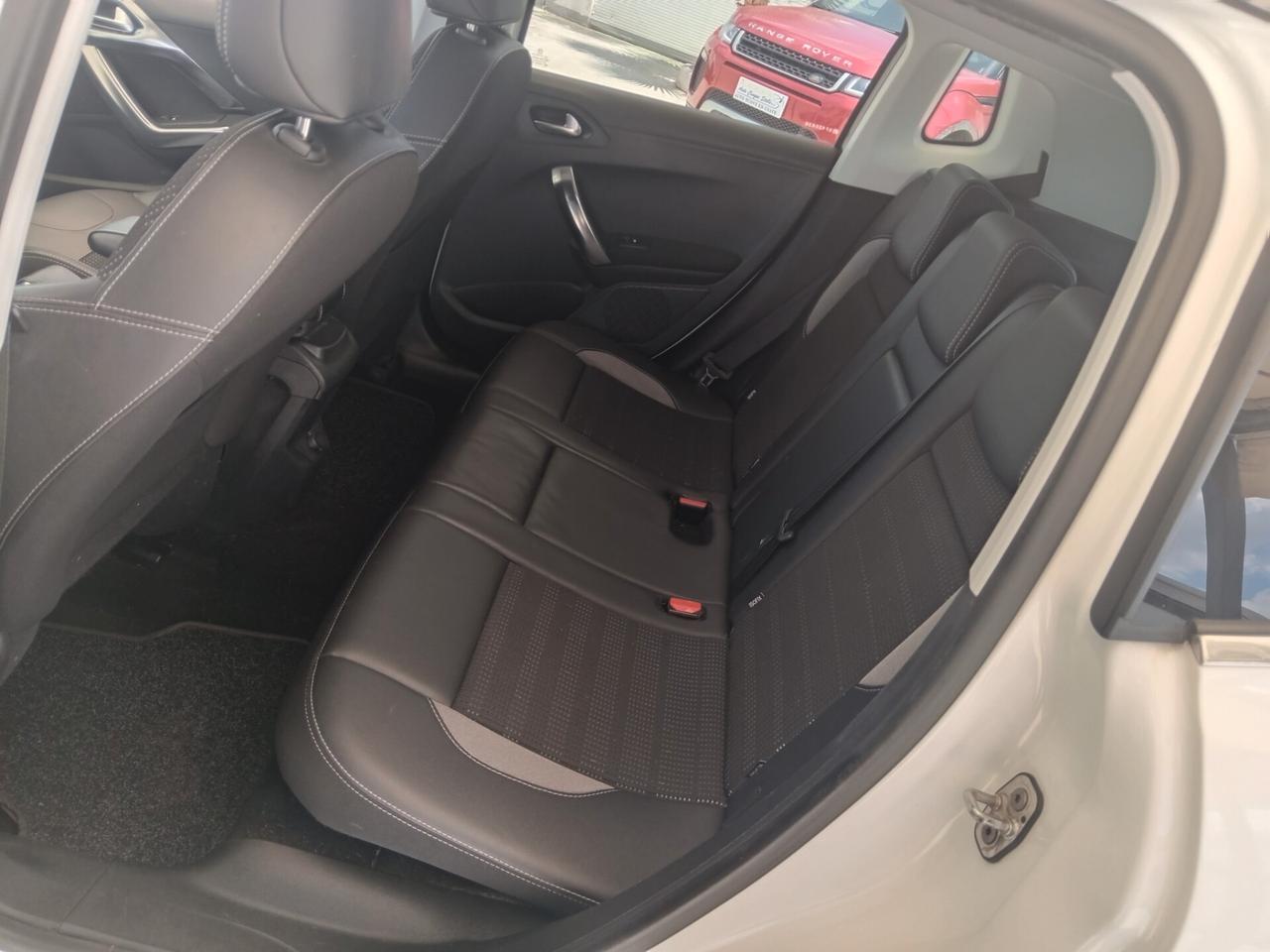 Peugeot 2008 BlueHDi 100 GT LINE PER NEO PATENTATI PERFETTA