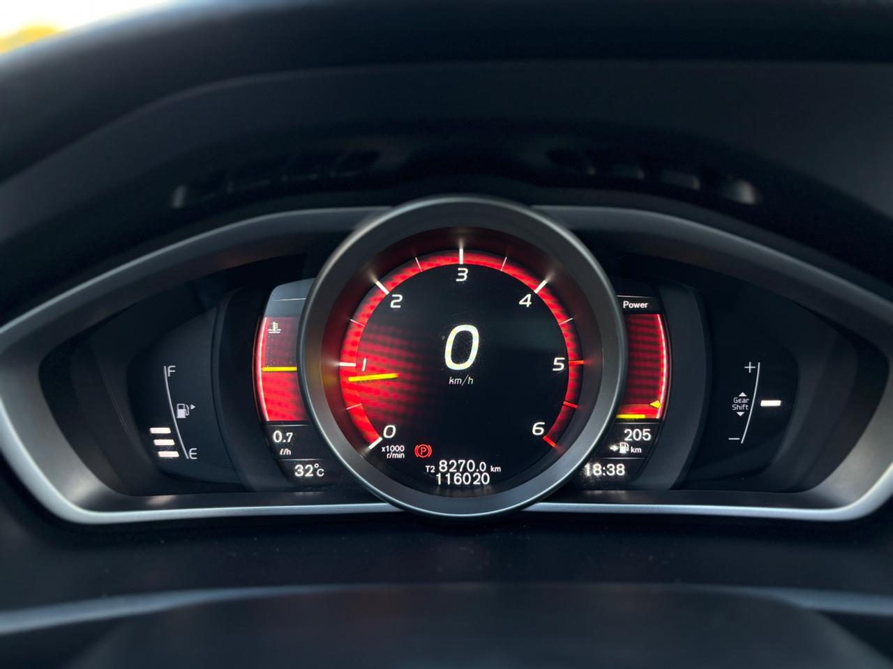 Volvo V40 D2 Geartronic Business Plus