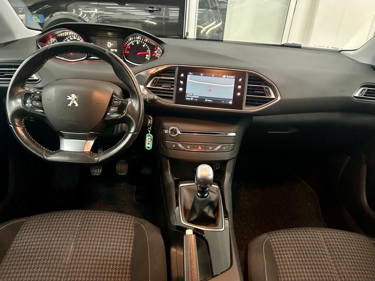 Peugeot 308 BlueHDi 130 S&S Allure FINANZIABILE