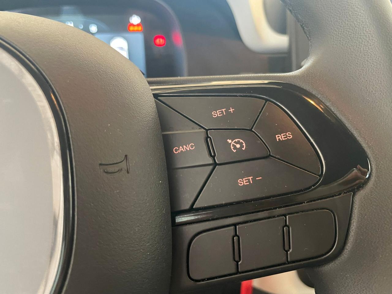 Fiat Pandina CROSS 1.0 FireFly S&S Hybrid 70CV