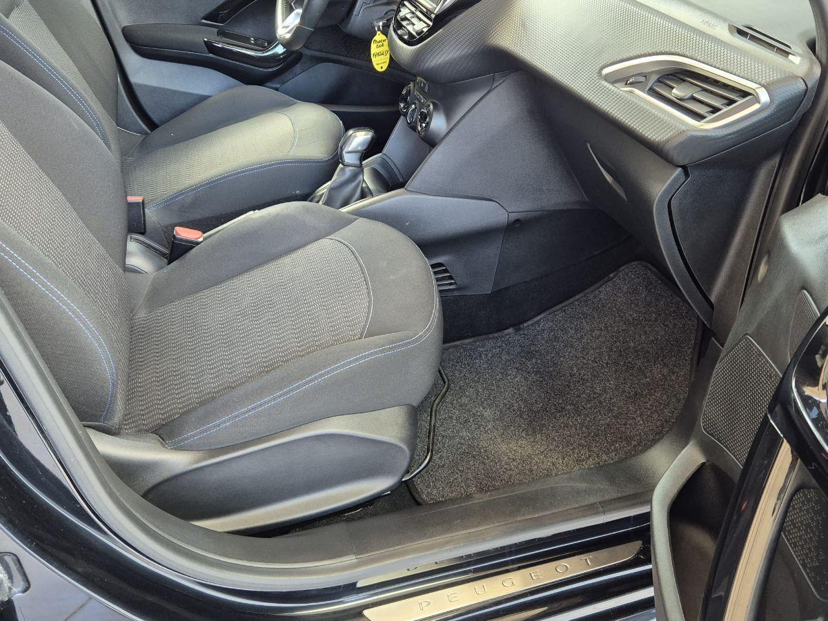 PEUGEOT - 208 - BlueHDi 100 S&S 5p. GT Line